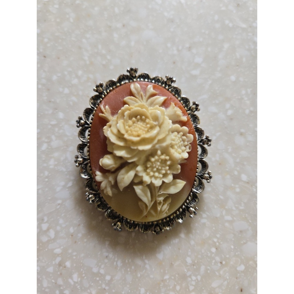 Vintage Gerry's Cameo Brooch Pin Cream on Coral Resin Gold Tone Ornate Frame 2"